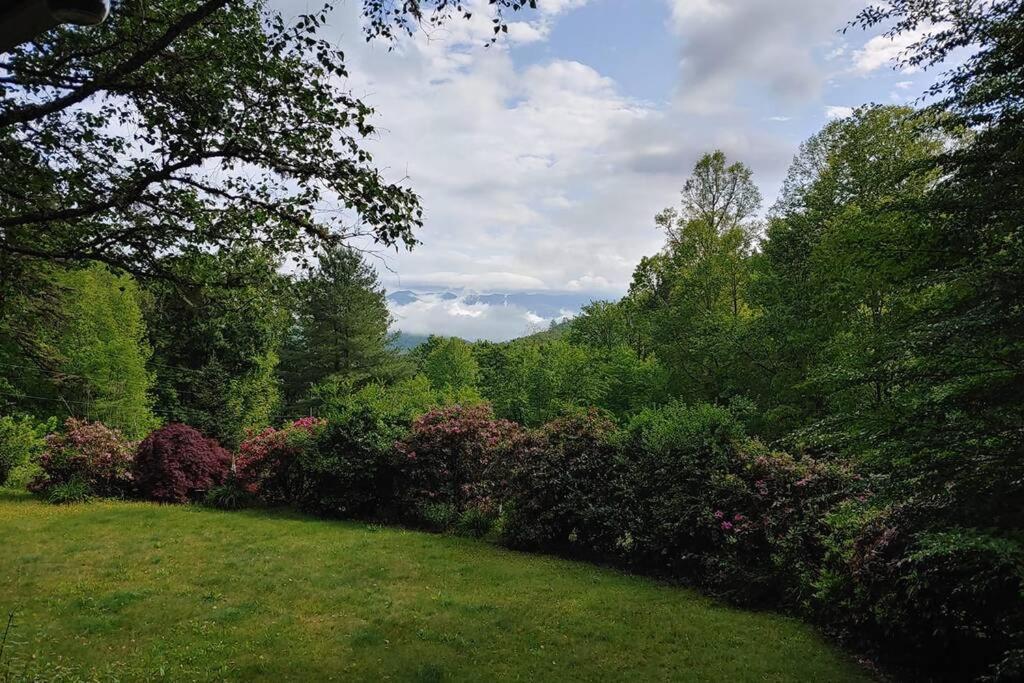 Hostal Hideaway At Harvest Moon Sylva Exterior foto
